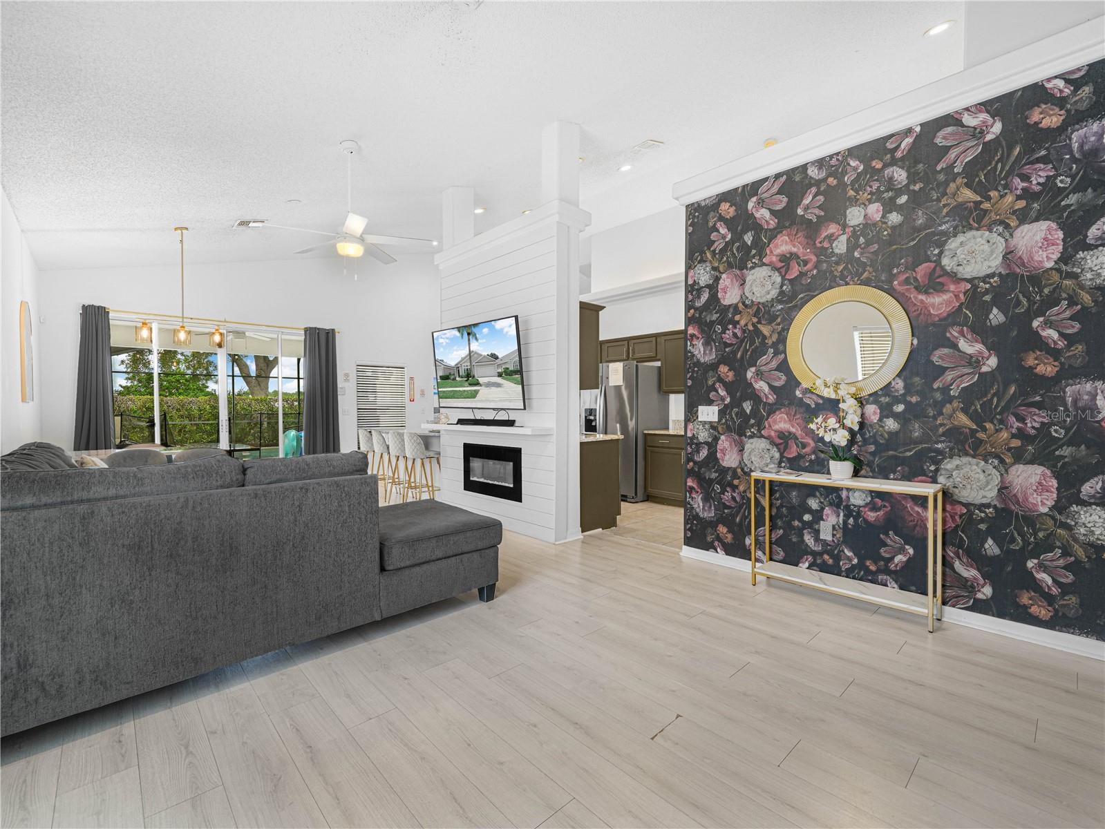 GLENBROOK SUB - Residential