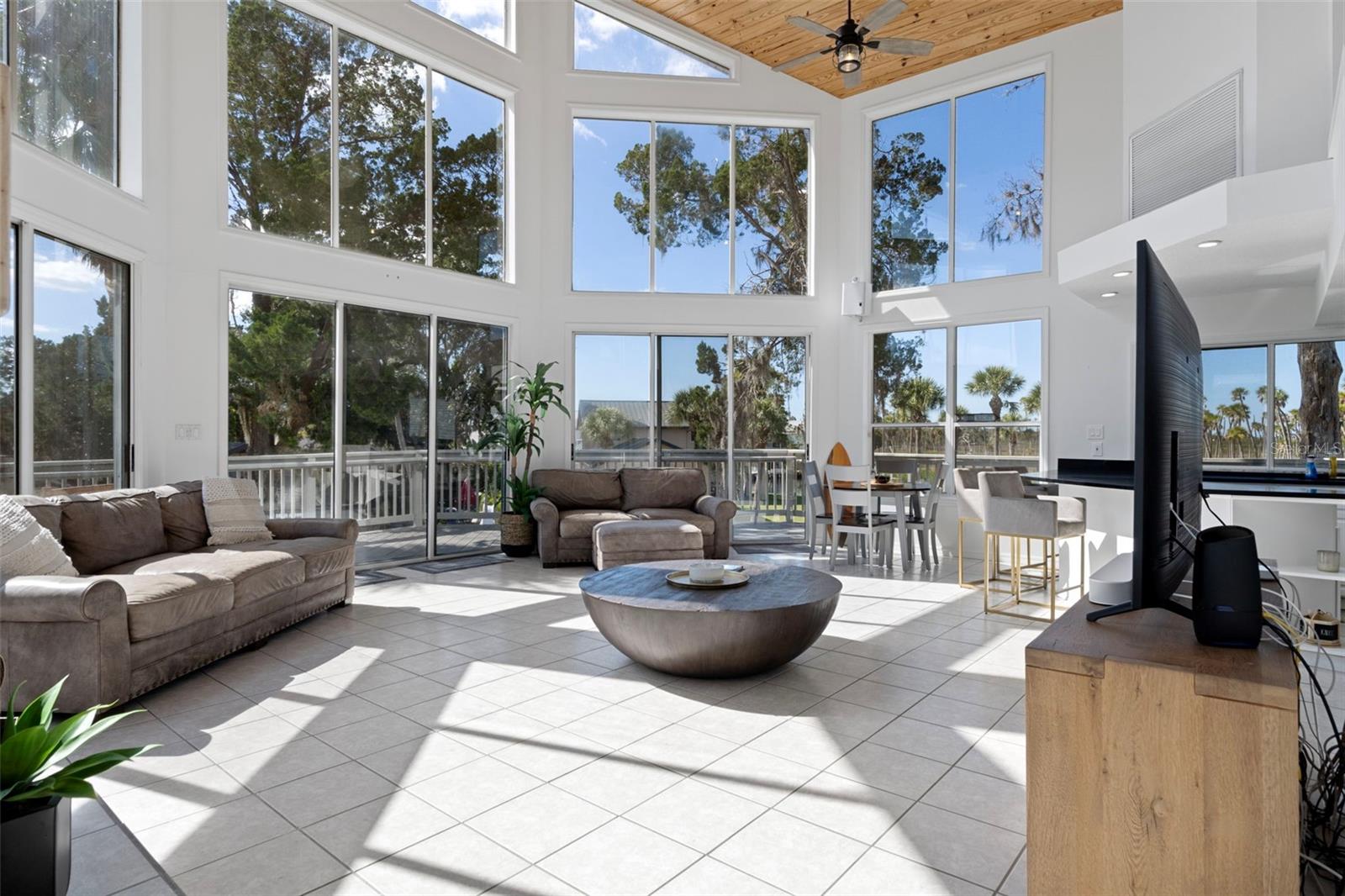 WEEKI WACHEE GARDENS ADD - Residential