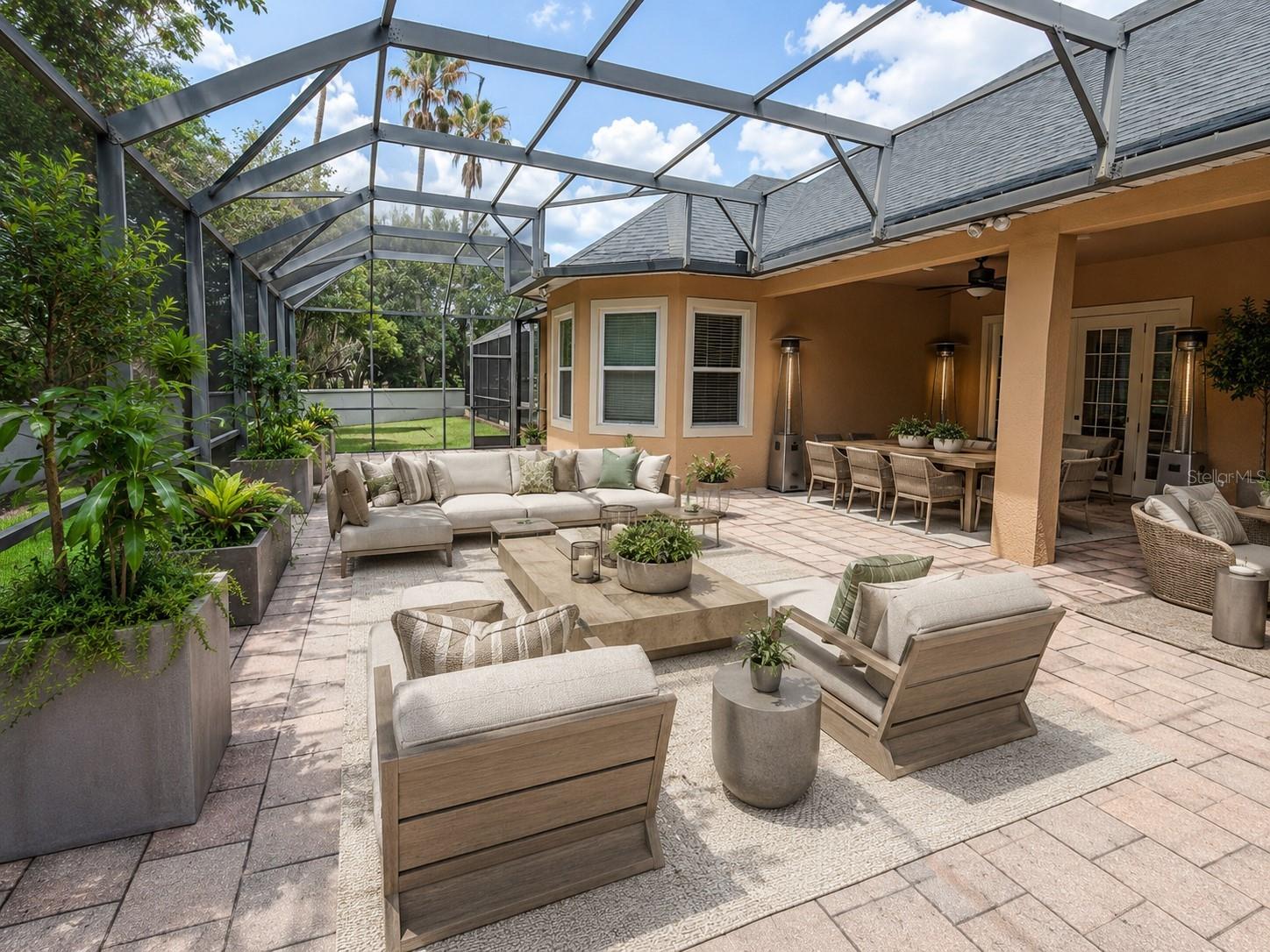 BANYAN POINTE - Residential