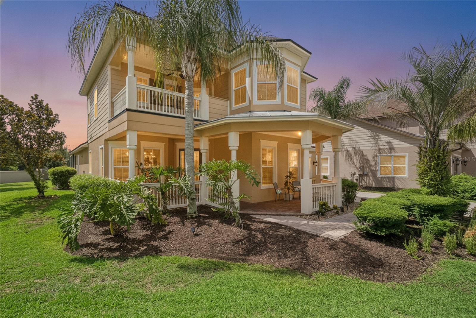 BANYAN POINTE - Residential