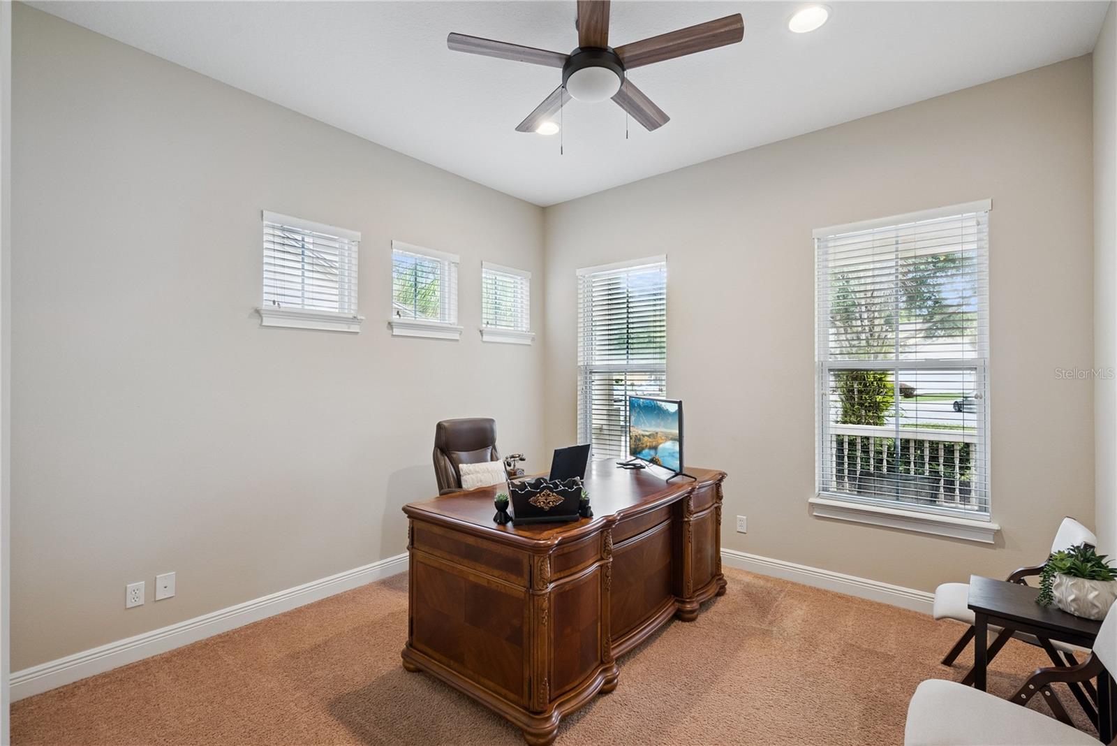 BANYAN POINTE - Residential