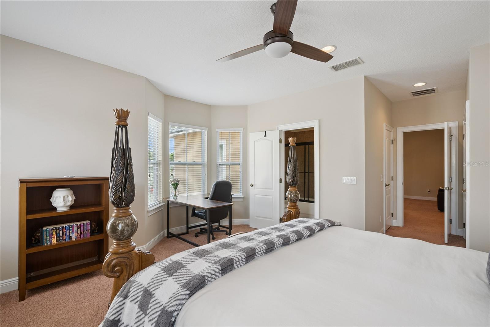 BANYAN POINTE - Residential