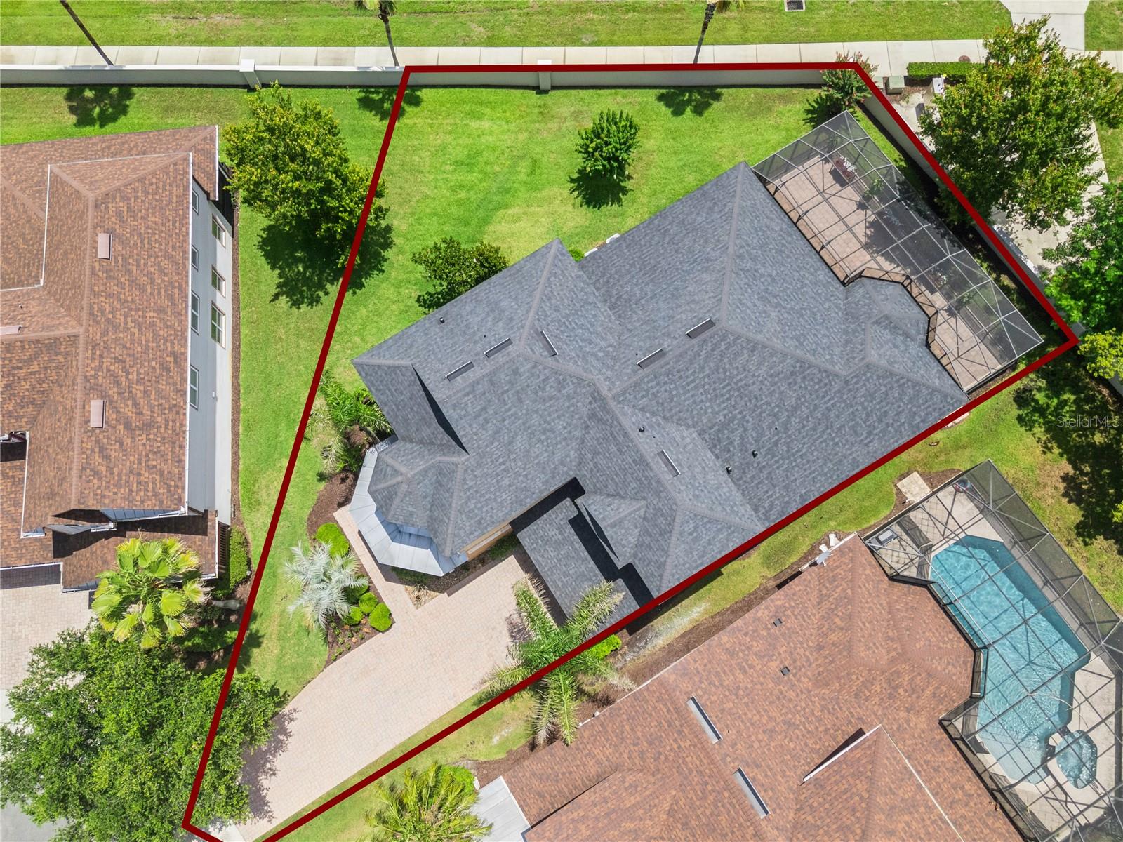 BANYAN POINTE - Residential