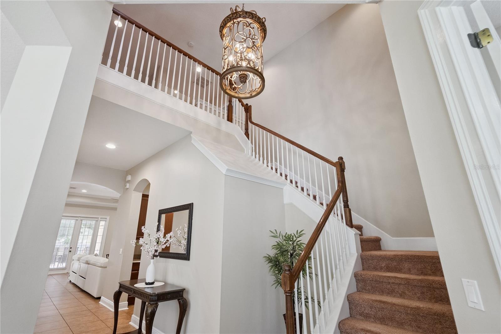 BANYAN POINTE - Residential