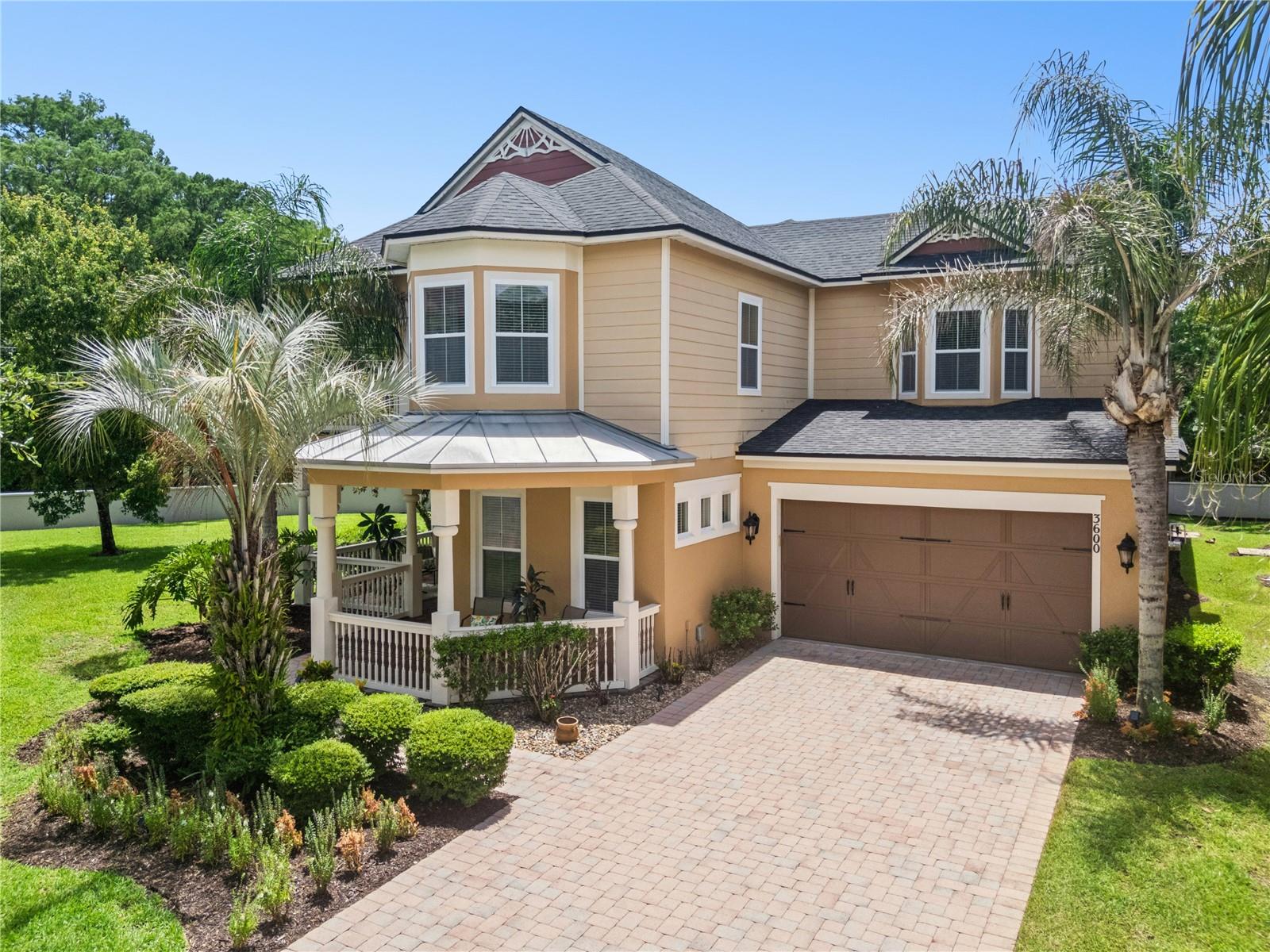 BANYAN POINTE - Residential