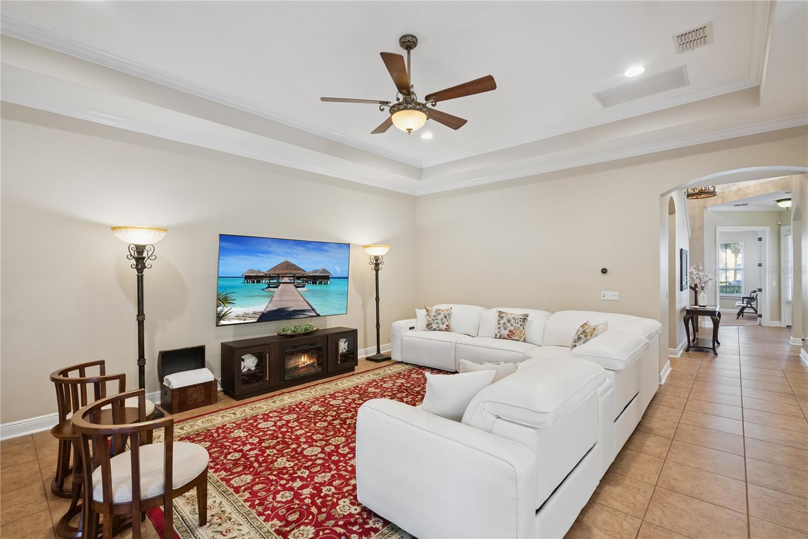 BANYAN POINTE - Residential