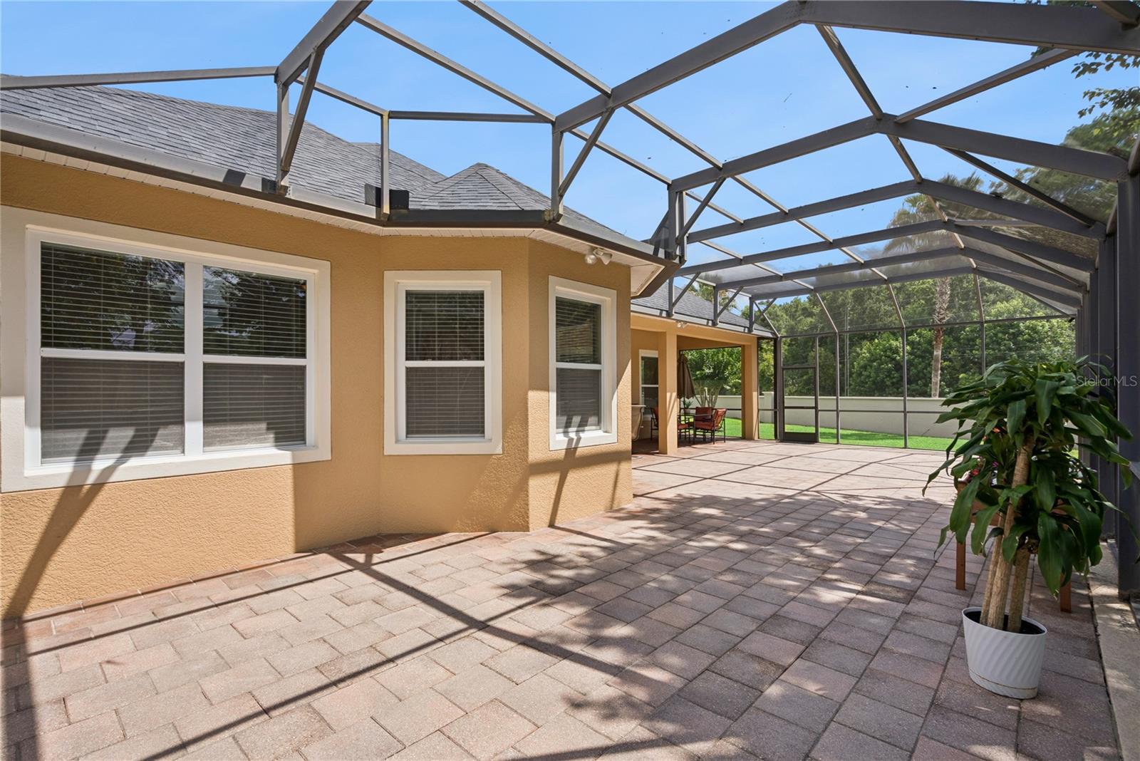 BANYAN POINTE - Residential