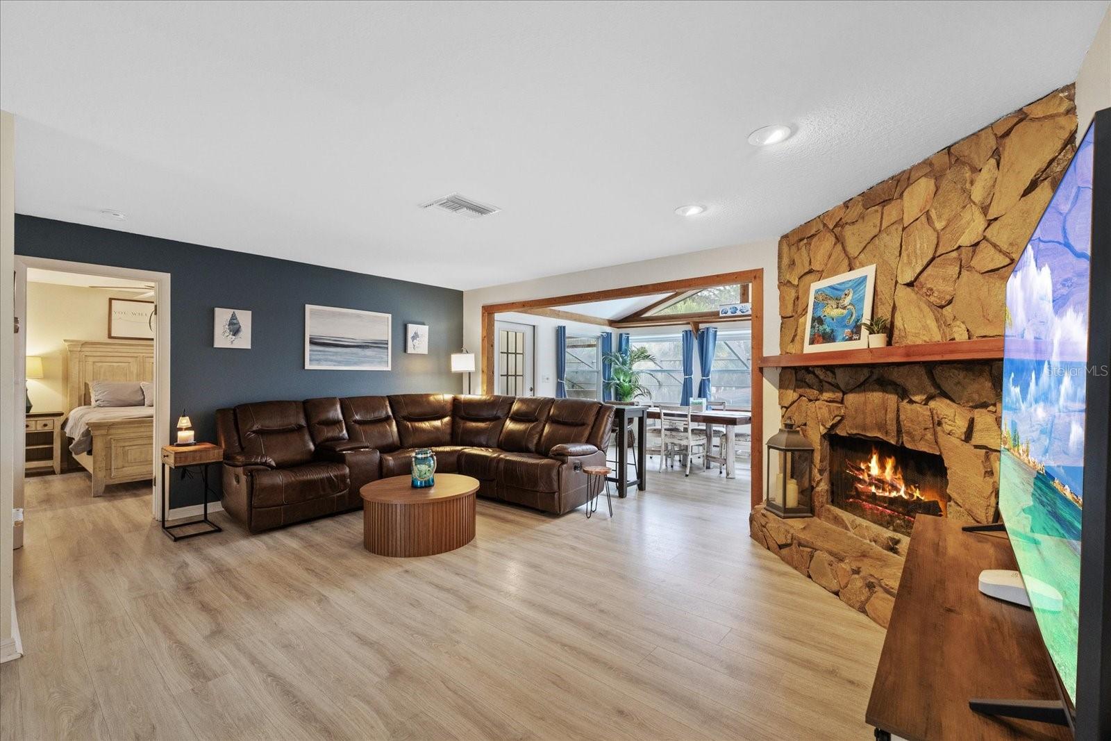 SUNSET HILLS COUNTRY CLUB - Residential