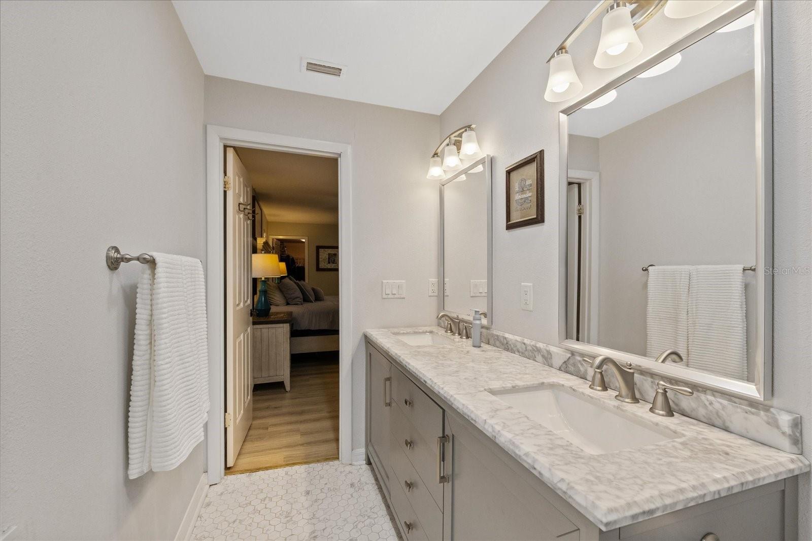 SUNSET HILLS COUNTRY CLUB - Residential