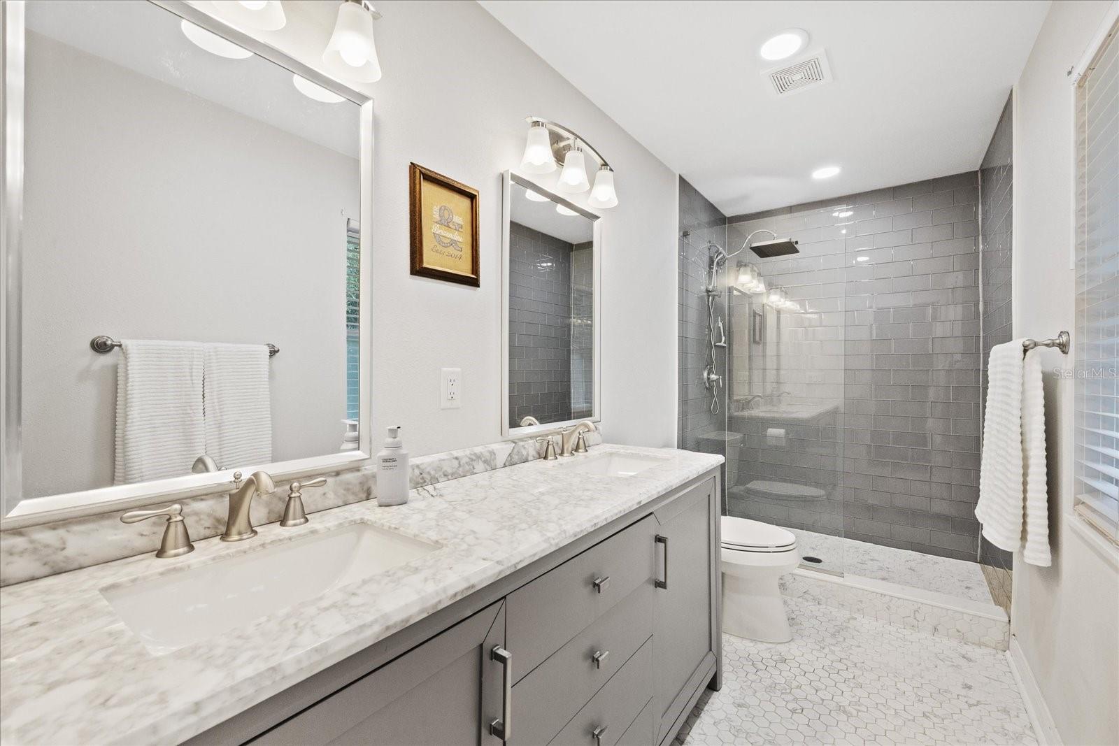 SUNSET HILLS COUNTRY CLUB - Residential