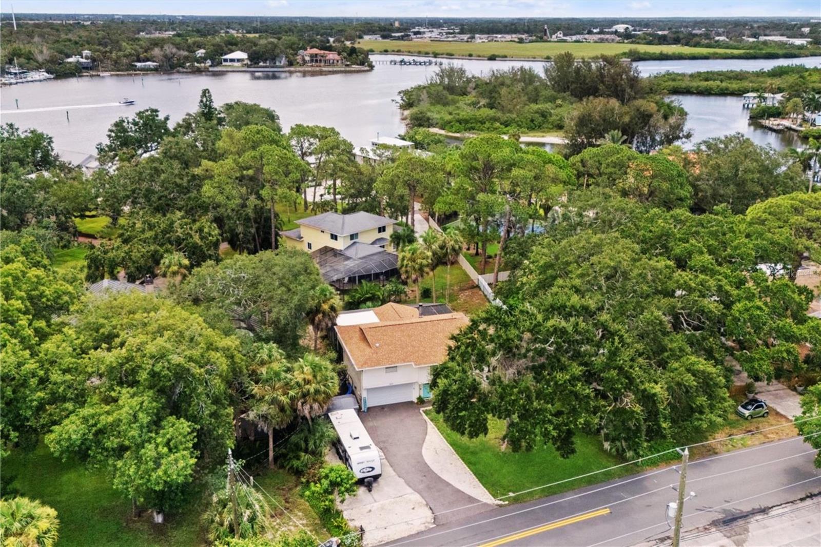 SUNSET HILLS COUNTRY CLUB - Residential
