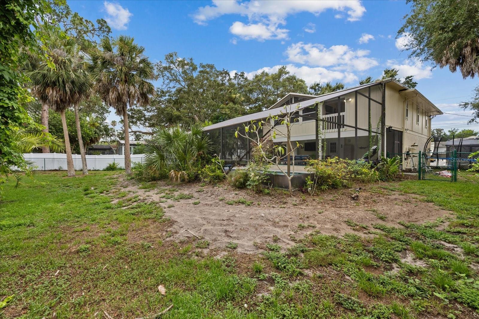 SUNSET HILLS COUNTRY CLUB - Residential