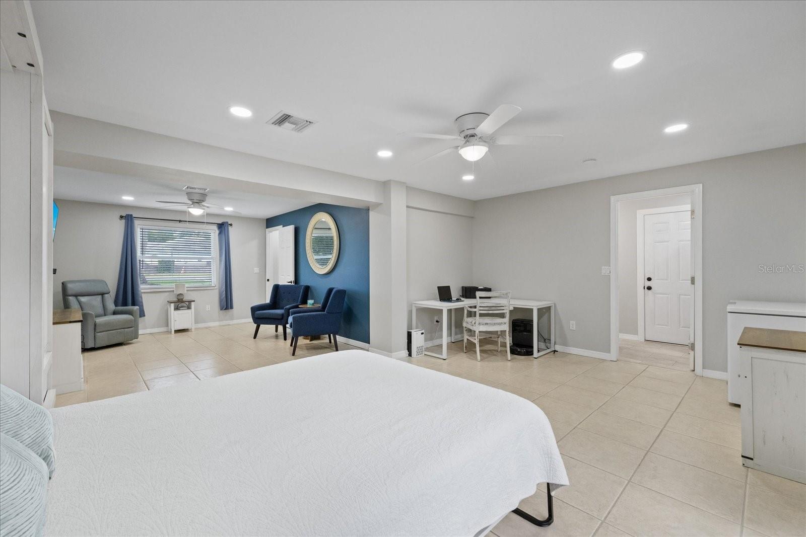 SUNSET HILLS COUNTRY CLUB - Residential