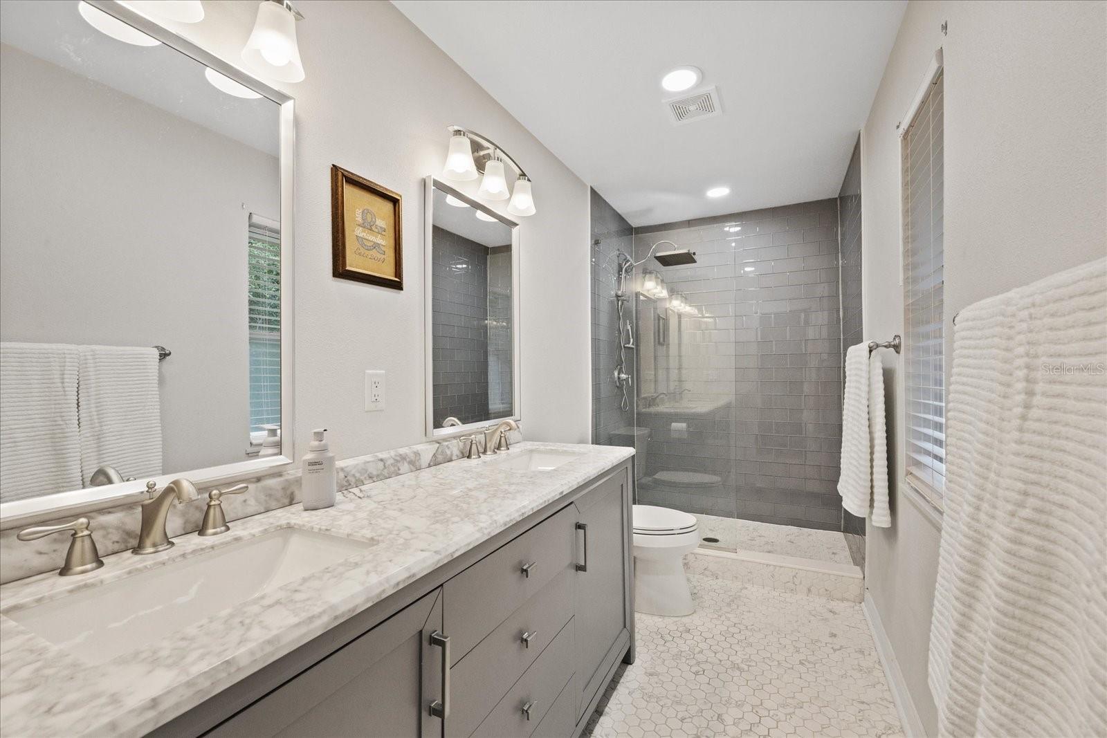 SUNSET HILLS COUNTRY CLUB - Residential