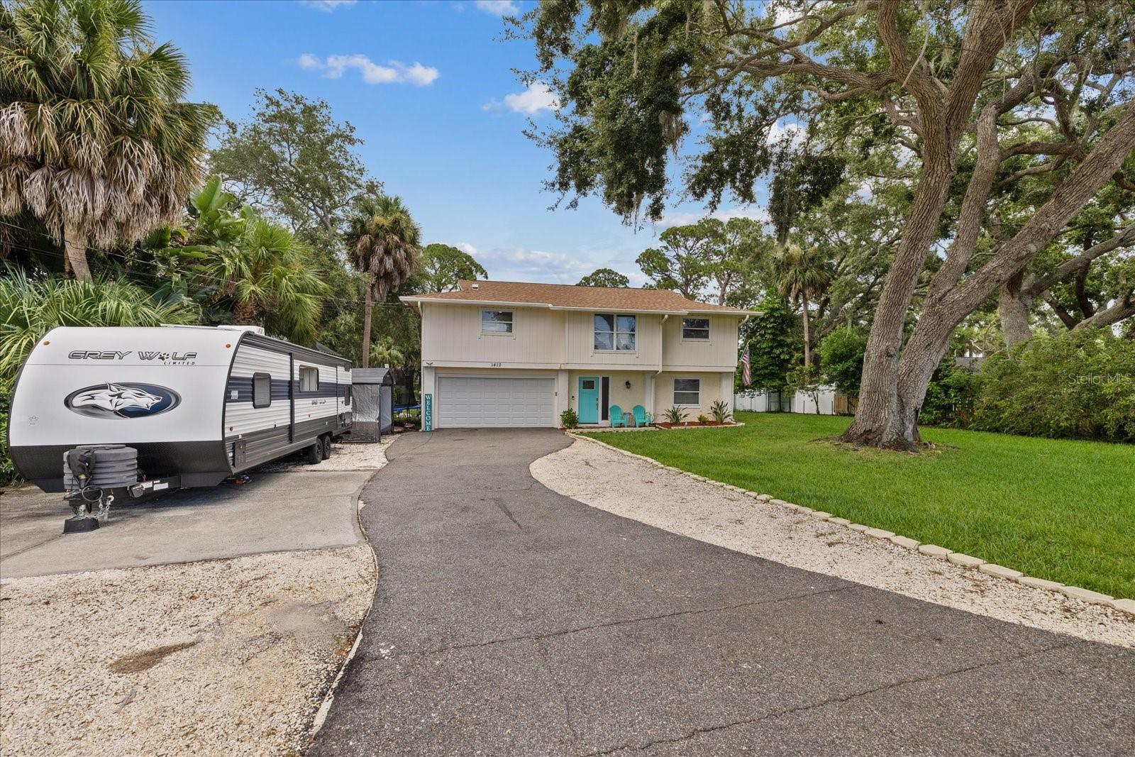 SUNSET HILLS COUNTRY CLUB - Residential
