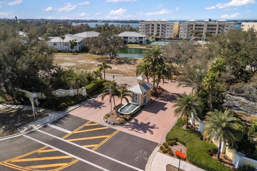 EDGEWATER/HIDDEN BAY PH 2 BLDG - Residential