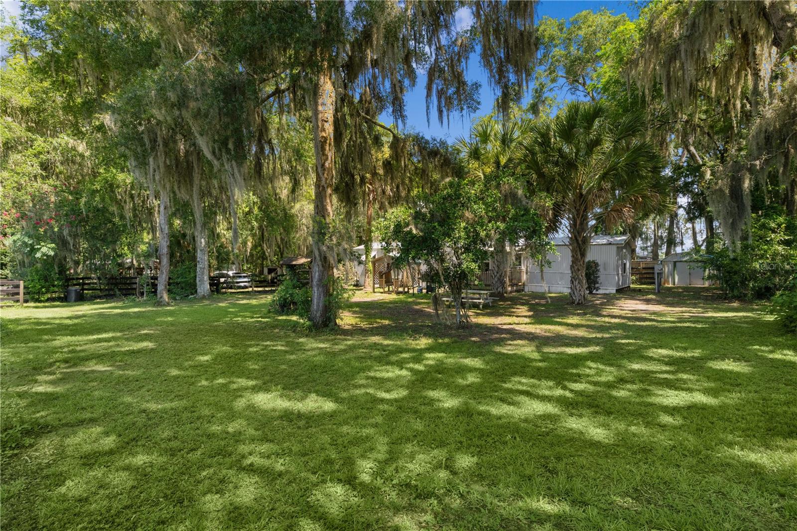 BELLEVIEW HILLS ESTATE - Residential