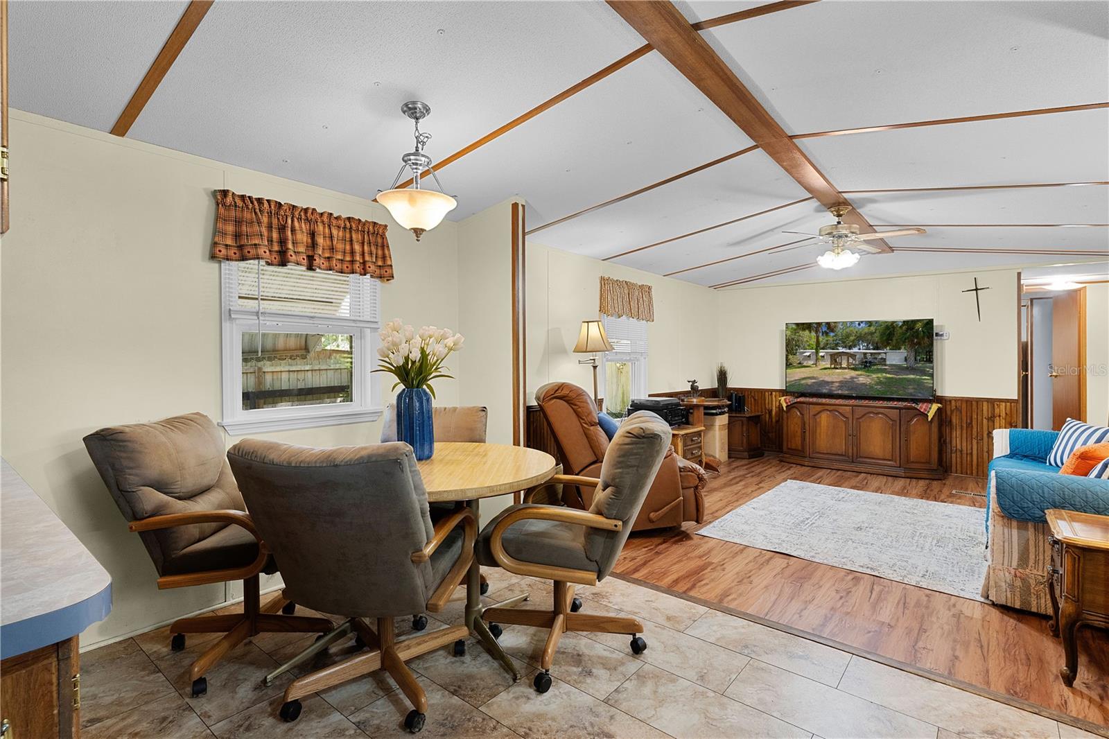 BELLEVIEW HILLS ESTATE - Residential