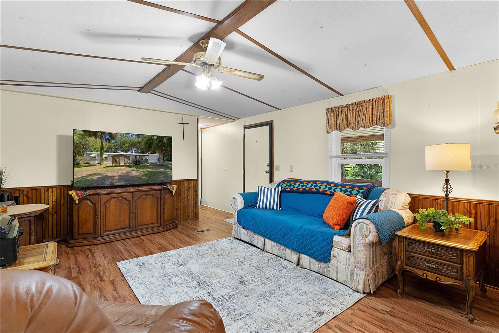 BELLEVIEW HILLS ESTATE - Residential