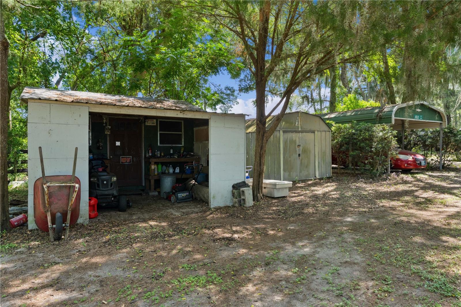 BELLEVIEW HILLS ESTATE - Residential