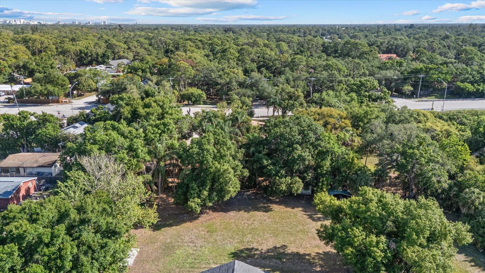 MADISON PARK - Land