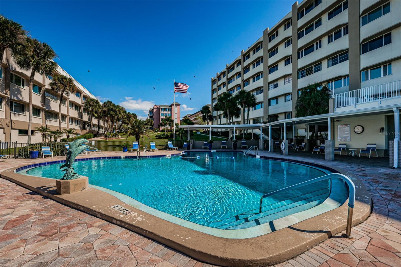 HARBOUR  CLUB CONDO NO 3 - Residential