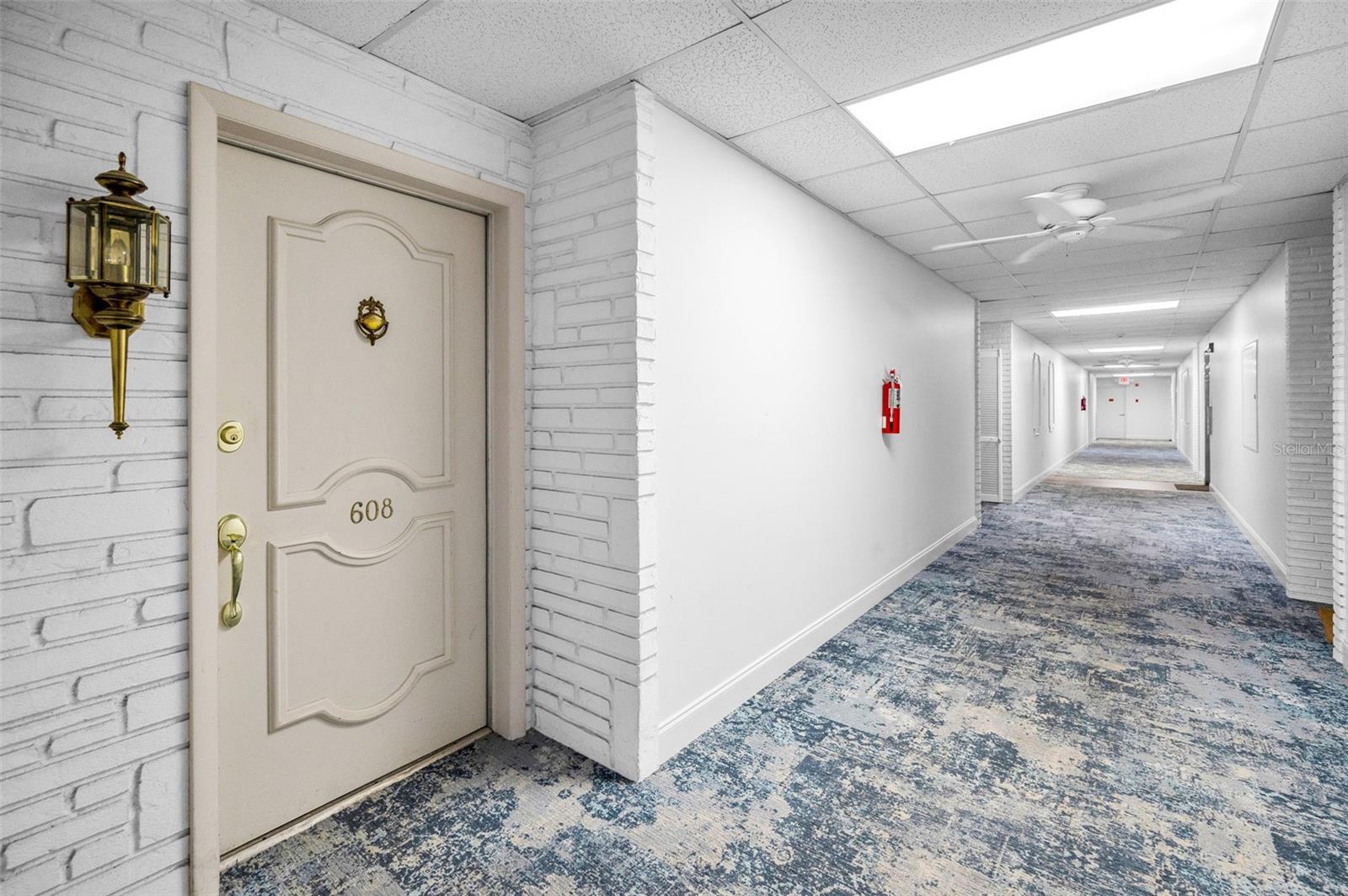 HARBOUR  CLUB CONDO NO 3 - Residential