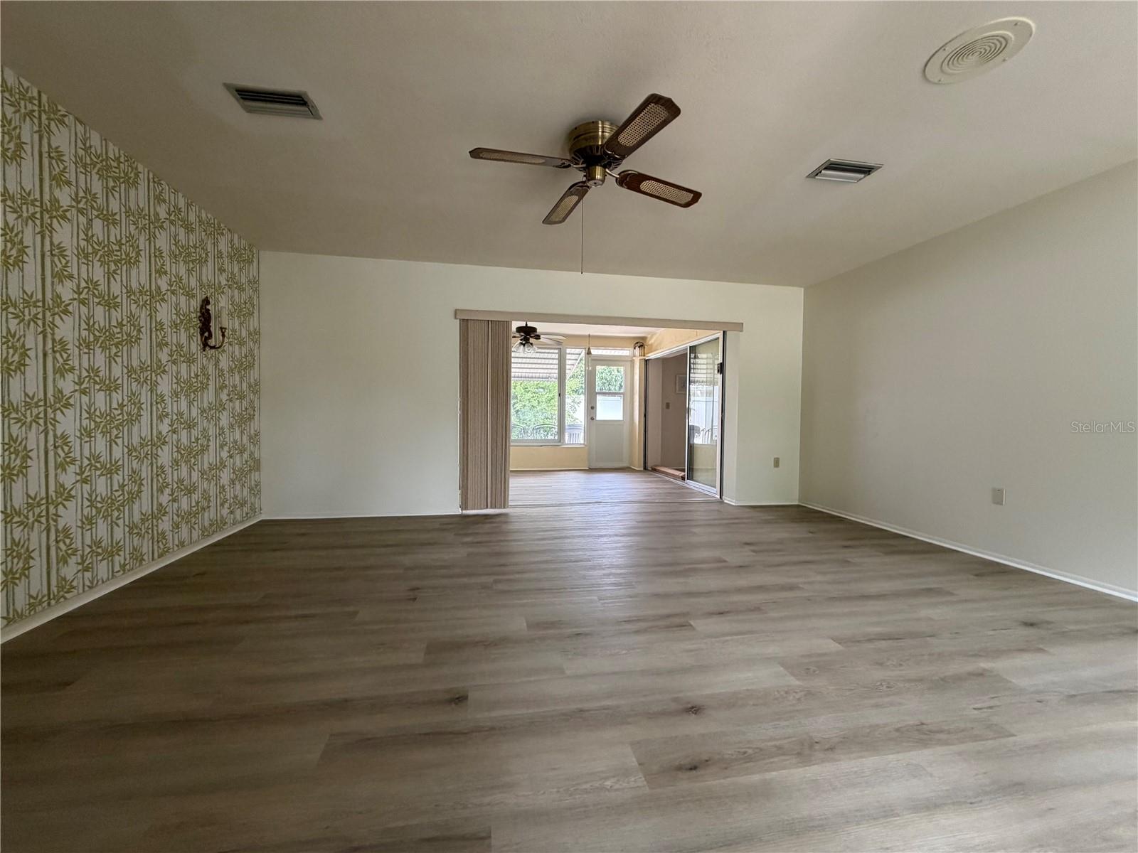 VENICE EAST SEC 1 - Residential