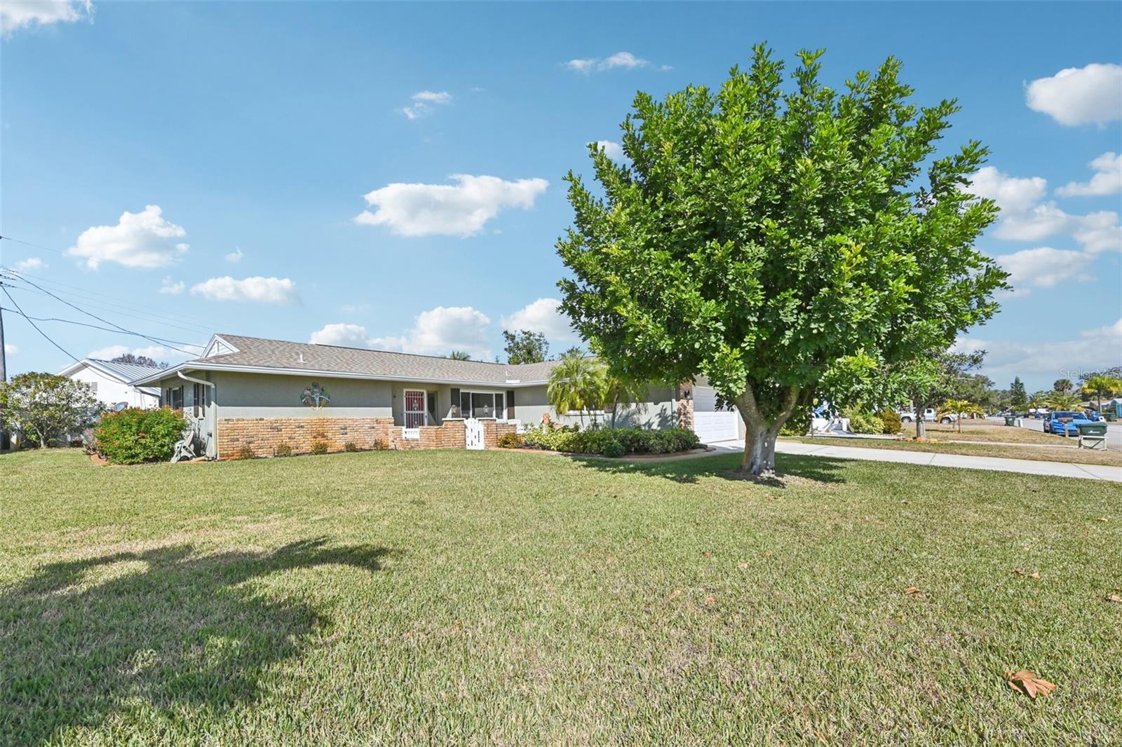 VENICE EAST SEC 1 - Residential