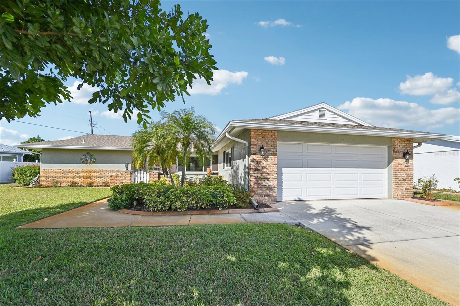 VENICE EAST SEC 1 - Residential