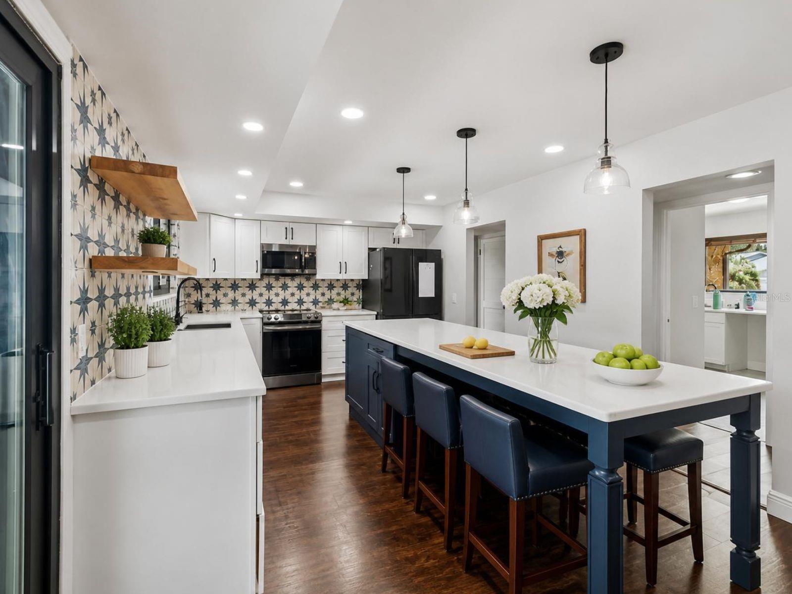 CORNETT WOODS - Residential