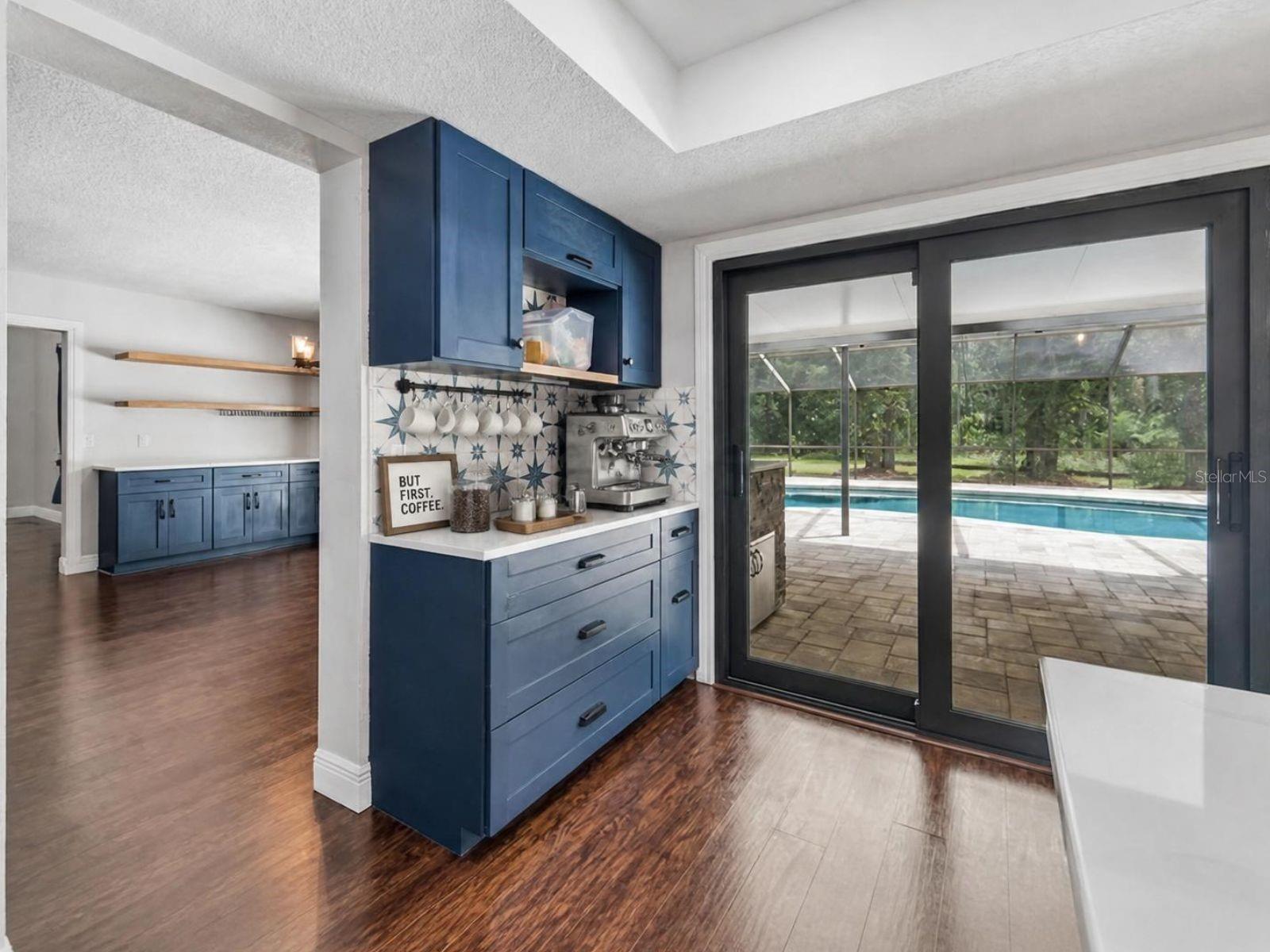 CORNETT WOODS - Residential