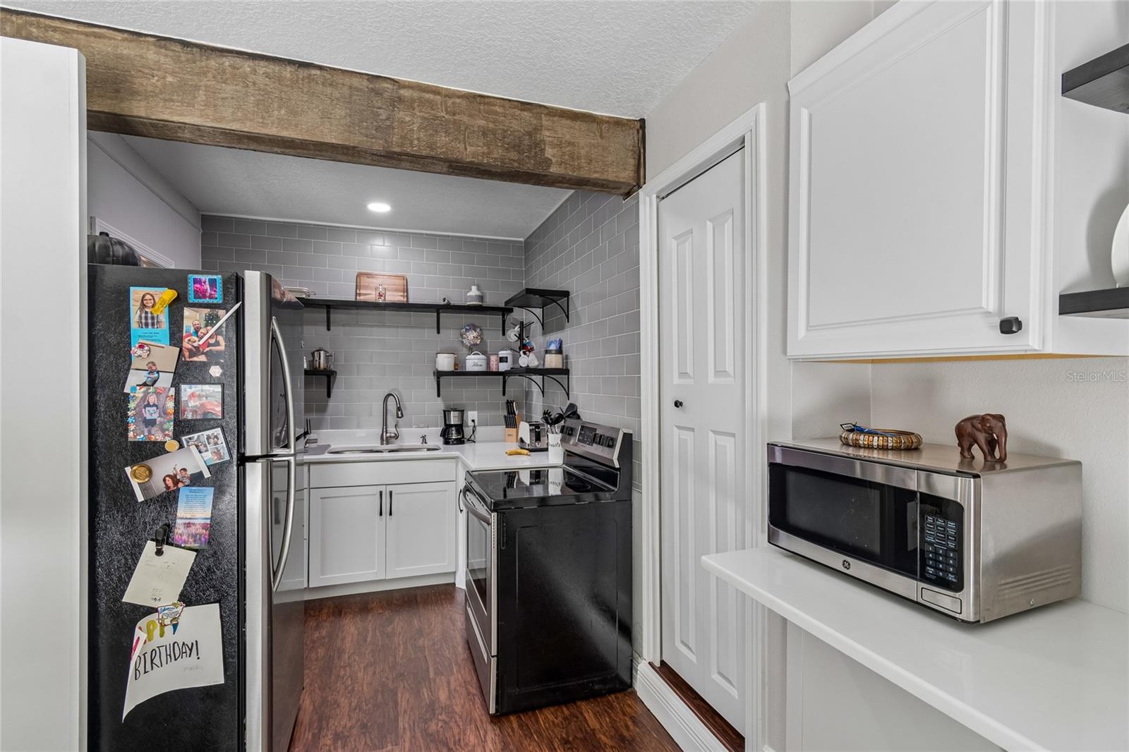 CORNETT WOODS - Residential