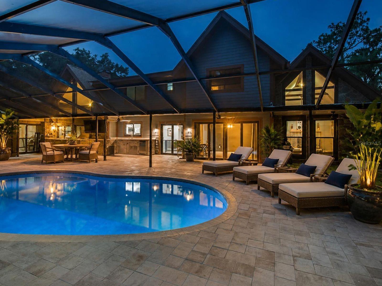 CORNETT WOODS - Residential