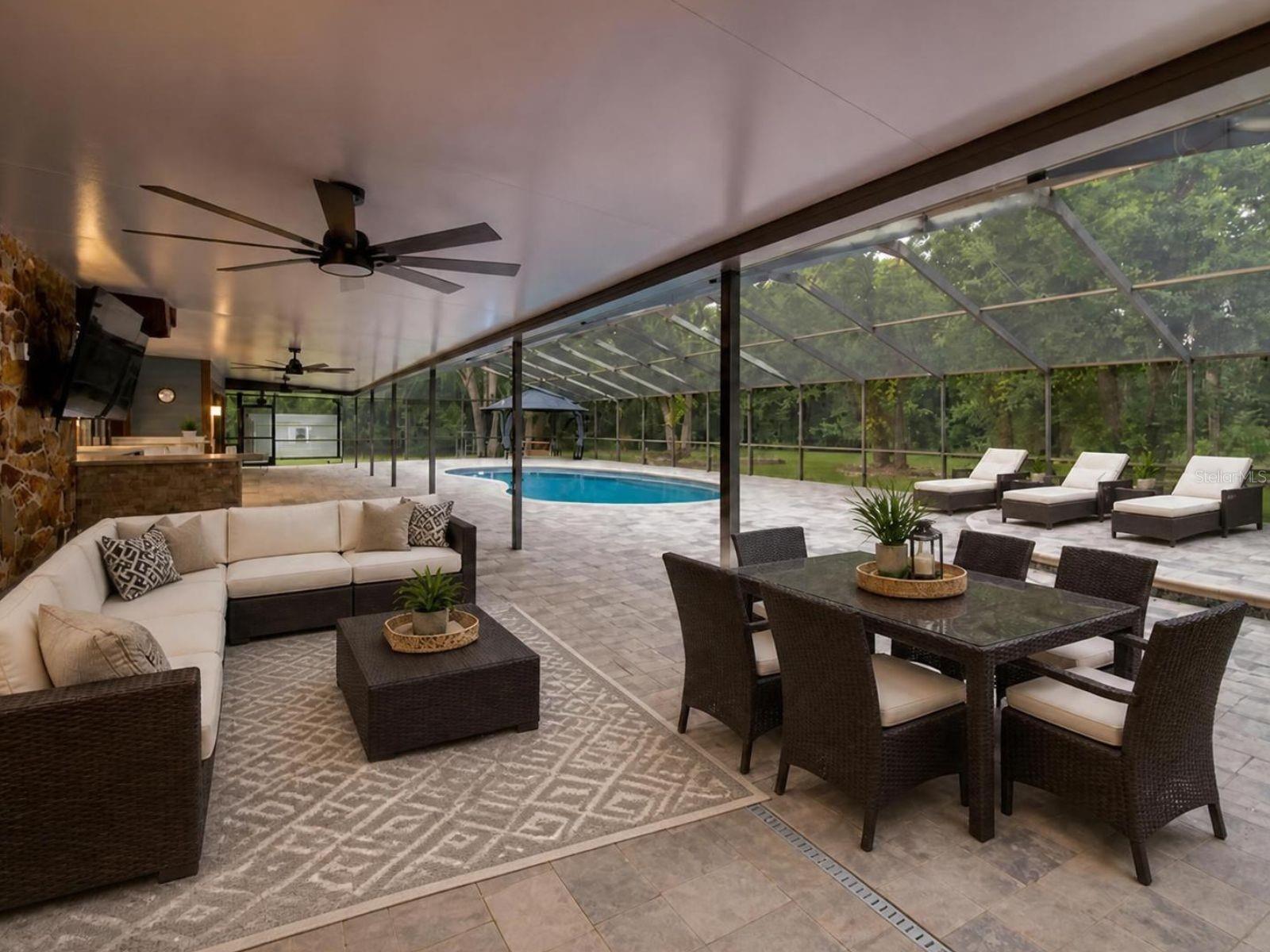 CORNETT WOODS - Residential