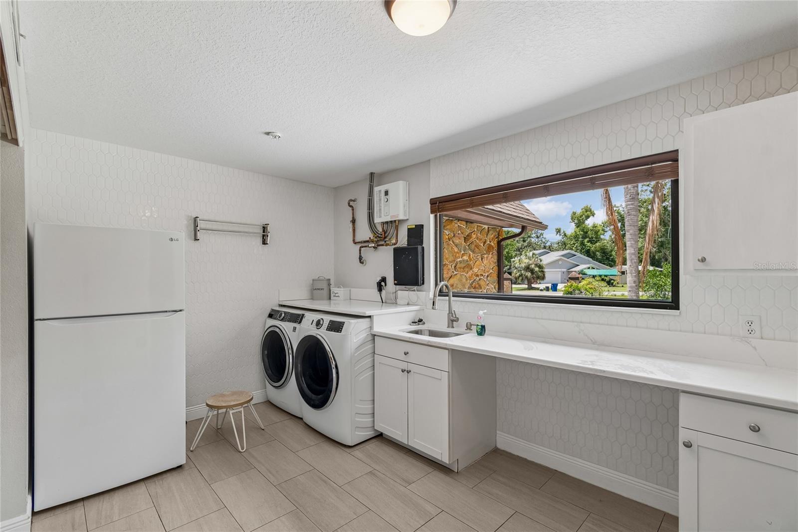 CORNETT WOODS - Residential