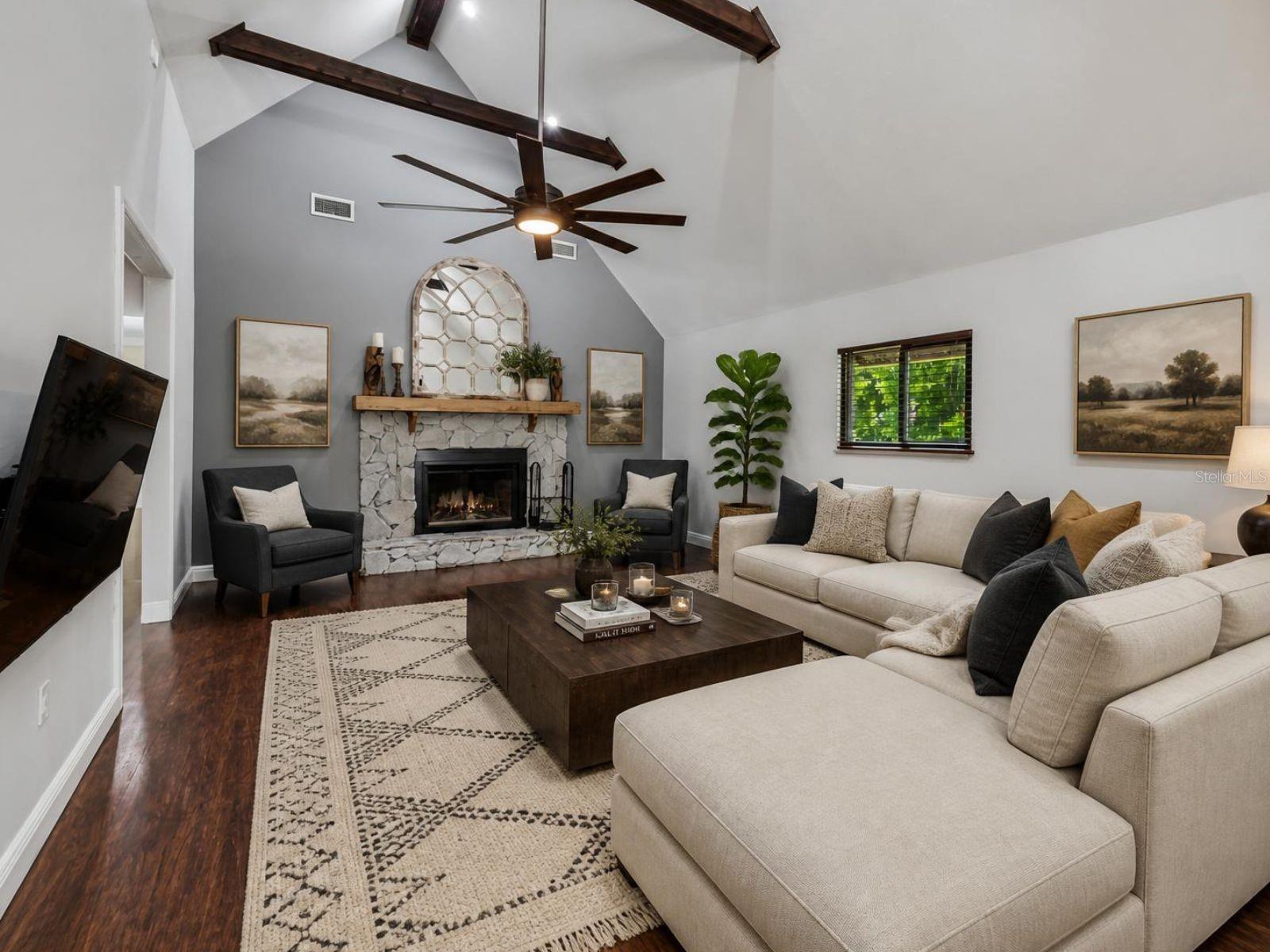 CORNETT WOODS - Residential