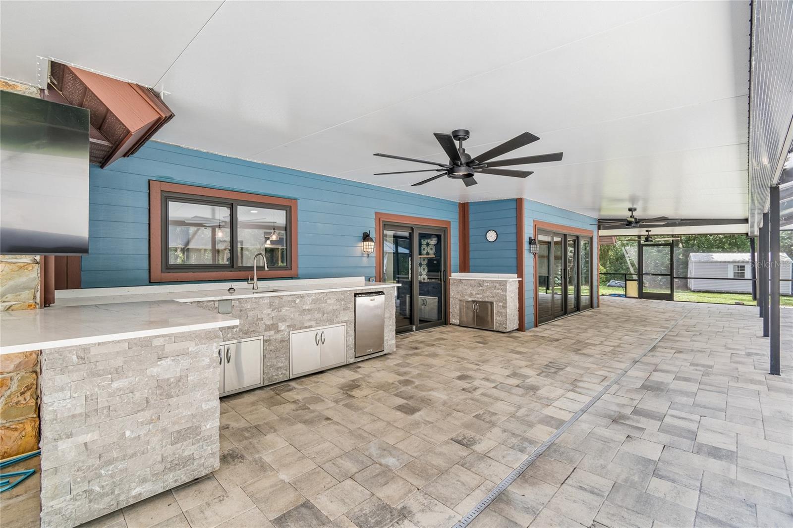 CORNETT WOODS - Residential