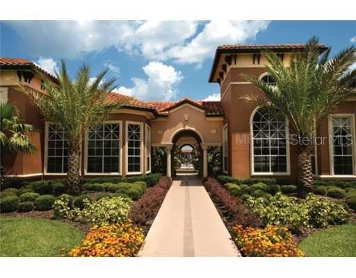 A must see 1b1b Apartment in the beautiful Community of Palms Club. Enjoy, your morning cup of coffee from your own Balcony. The Palms Club Resort Style Community offers a fully equipped Fitness Center, Clubhouse, Community Pools, Playgrounds, Gated Access, Guard, Tennis and Racketball. A perfect opportunity for investors or to build your own Portfolio. Minutes from major Highways, Shopping and Universal Attractions.