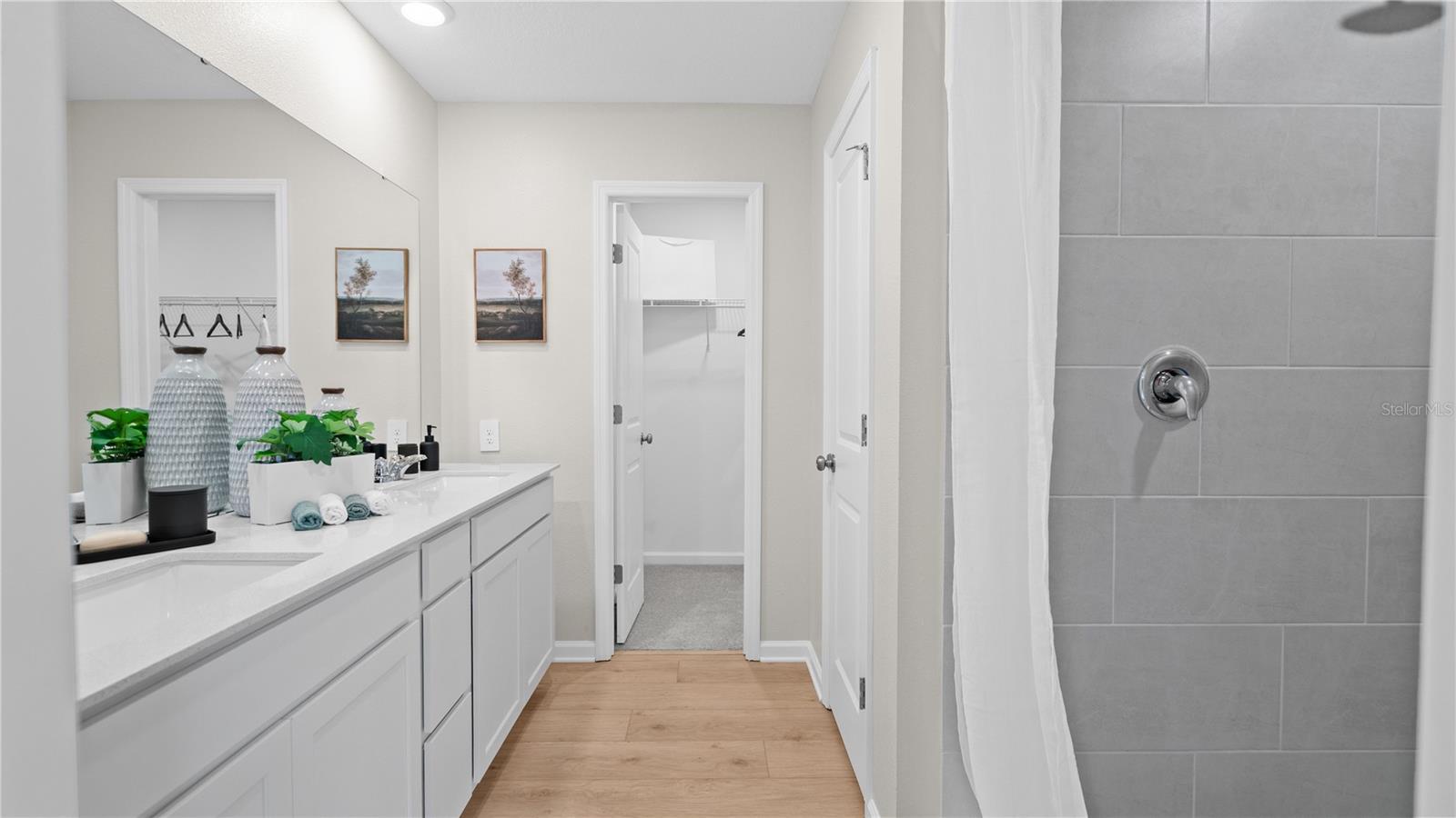 WELLNESS WAY 40S - Residential