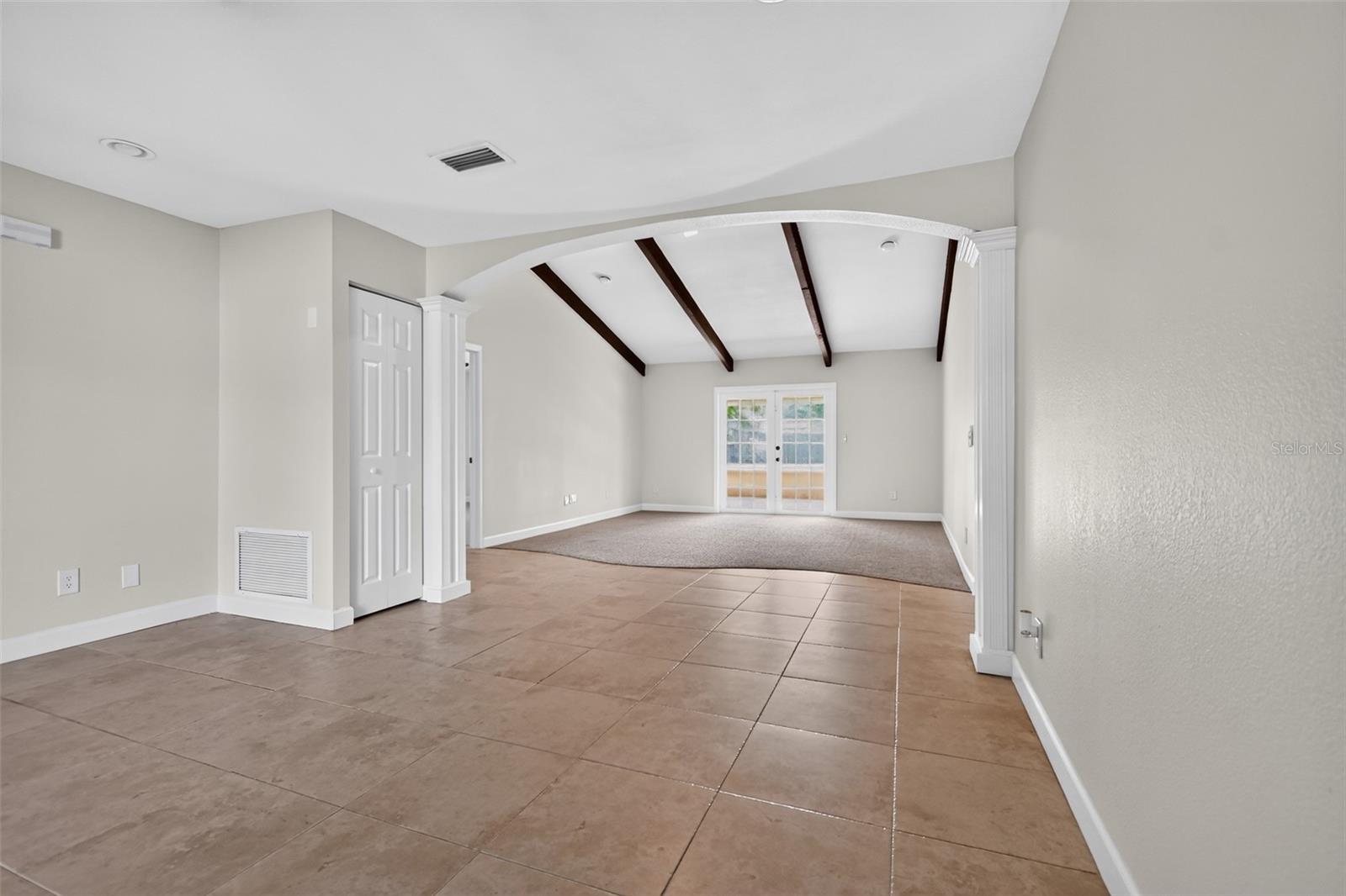 FOX LAKE MANOR UNIT NO 1 - Residential