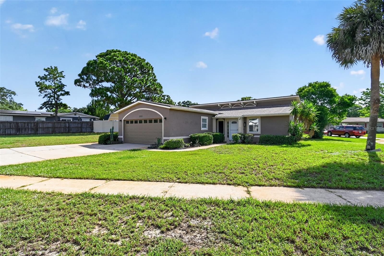 FOX LAKE MANOR UNIT NO 1 - Residential