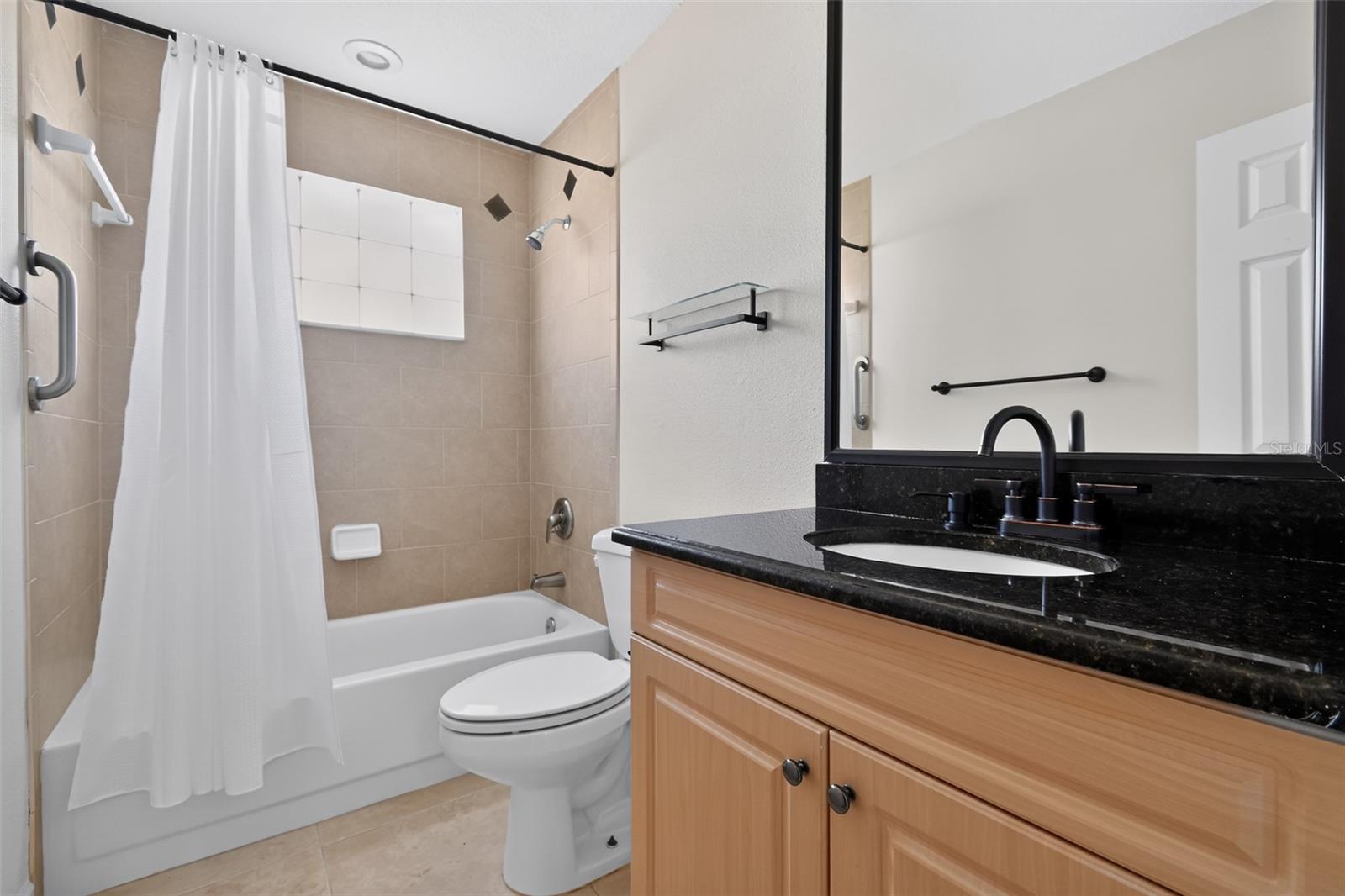 FOX LAKE MANOR UNIT NO 1 - Residential