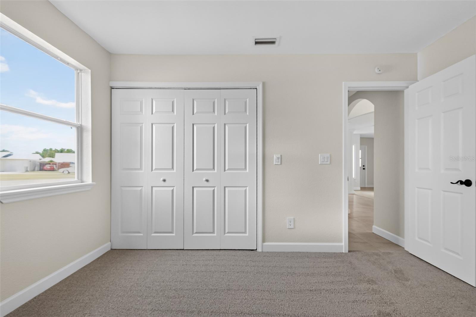 FOX LAKE MANOR UNIT NO 1 - Residential