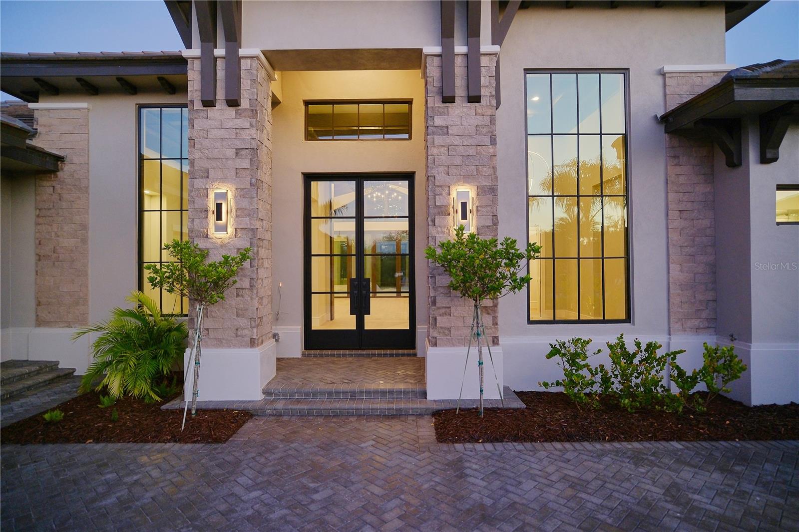 LAKE CLUB - Residential