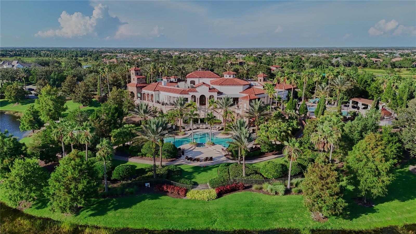 LAKE CLUB - Residential