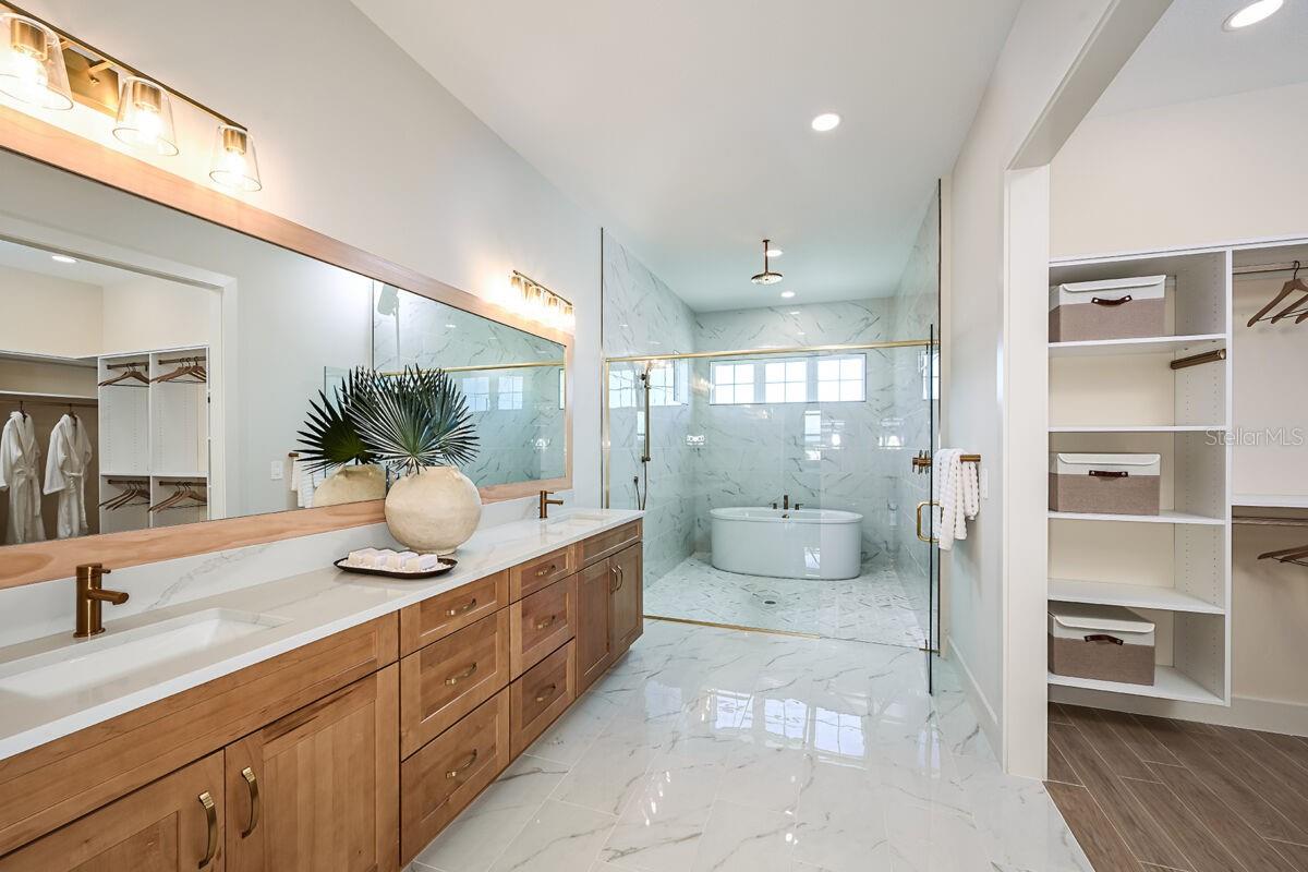 PALMERA AT WELLEN PARK - Residential