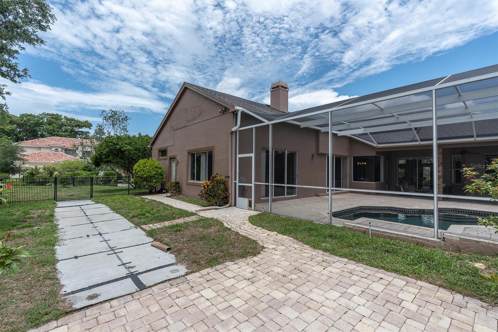 EAGLES COVE AT LAKE TARPON - Residential