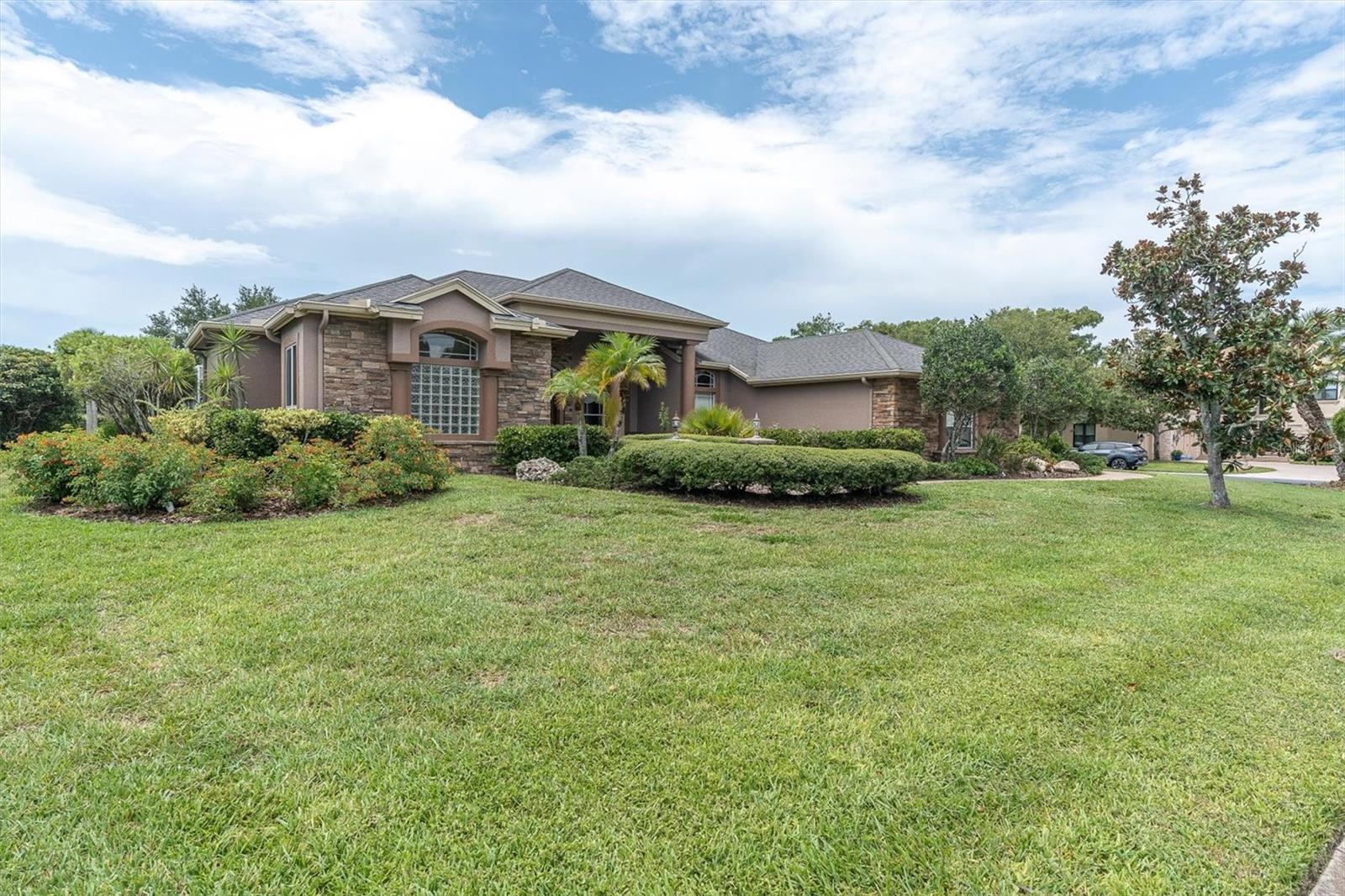 EAGLES COVE AT LAKE TARPON - Residential