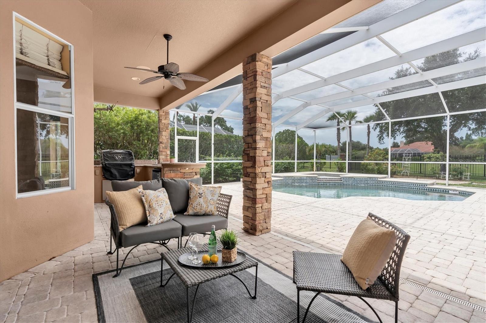 EAGLES COVE AT LAKE TARPON - Residential